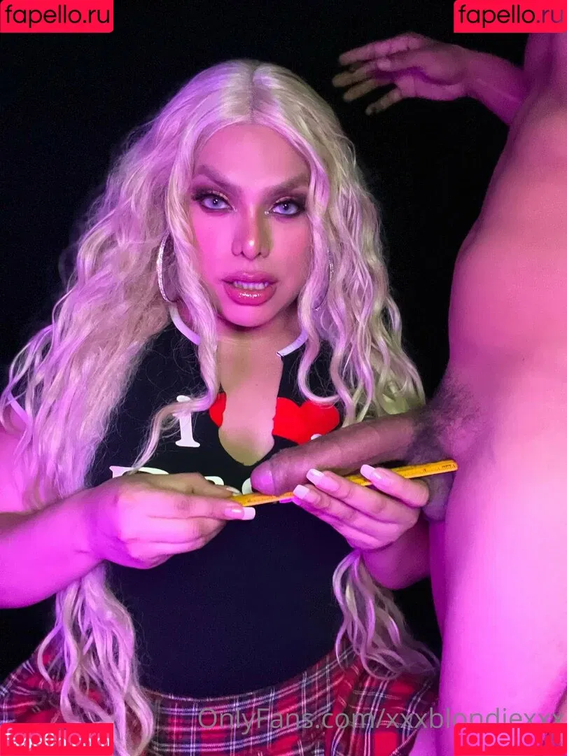 xxxblondiexxx Onlyfans Photo Gallery 