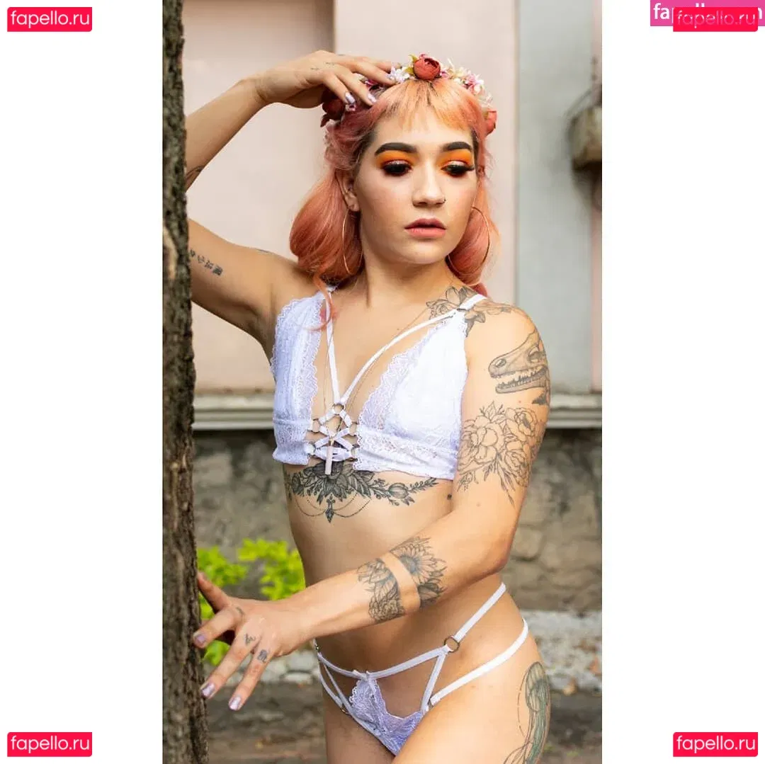 Haruki Muracallme Onlyfans Photo Gallery 