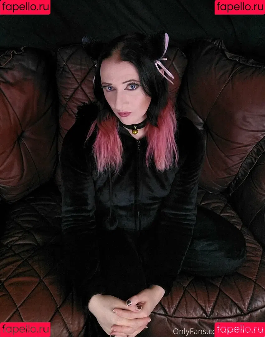 dead_girly Onlyfans Photo Gallery 