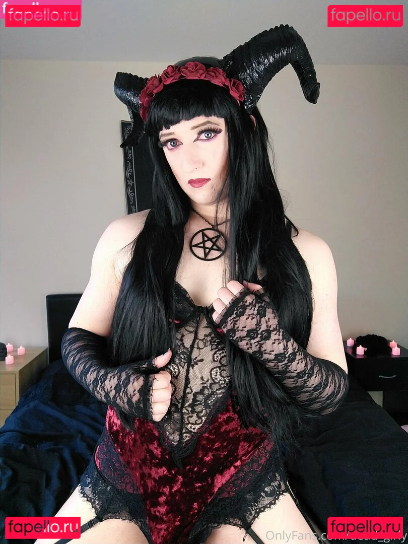 dead_girly Onlyfans Photo Gallery 