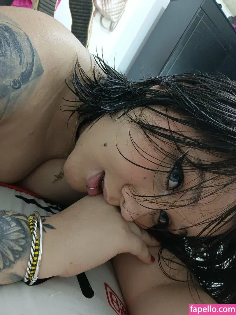 laura_takint Onlyfans Photo Gallery 
