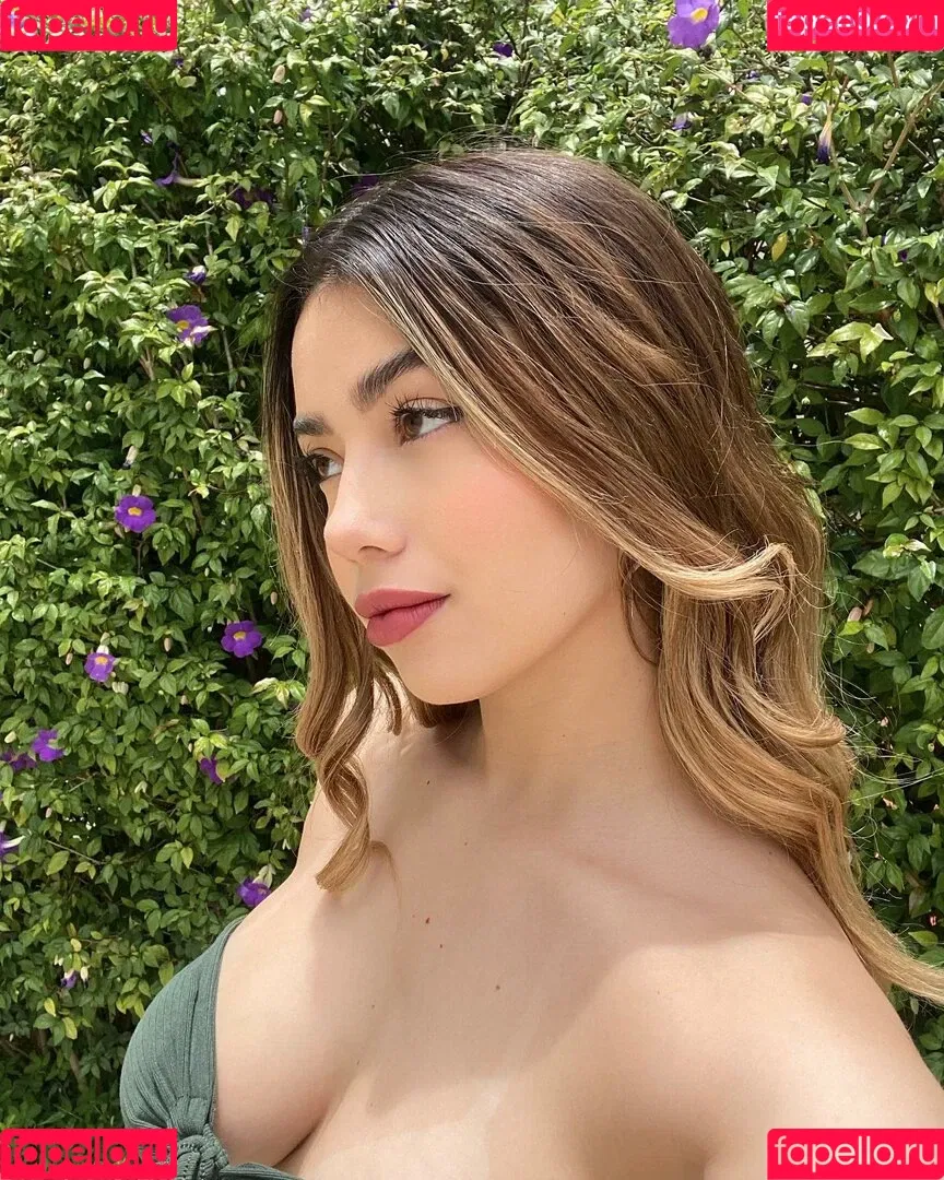 Isabella Onlyfans Photo Gallery 