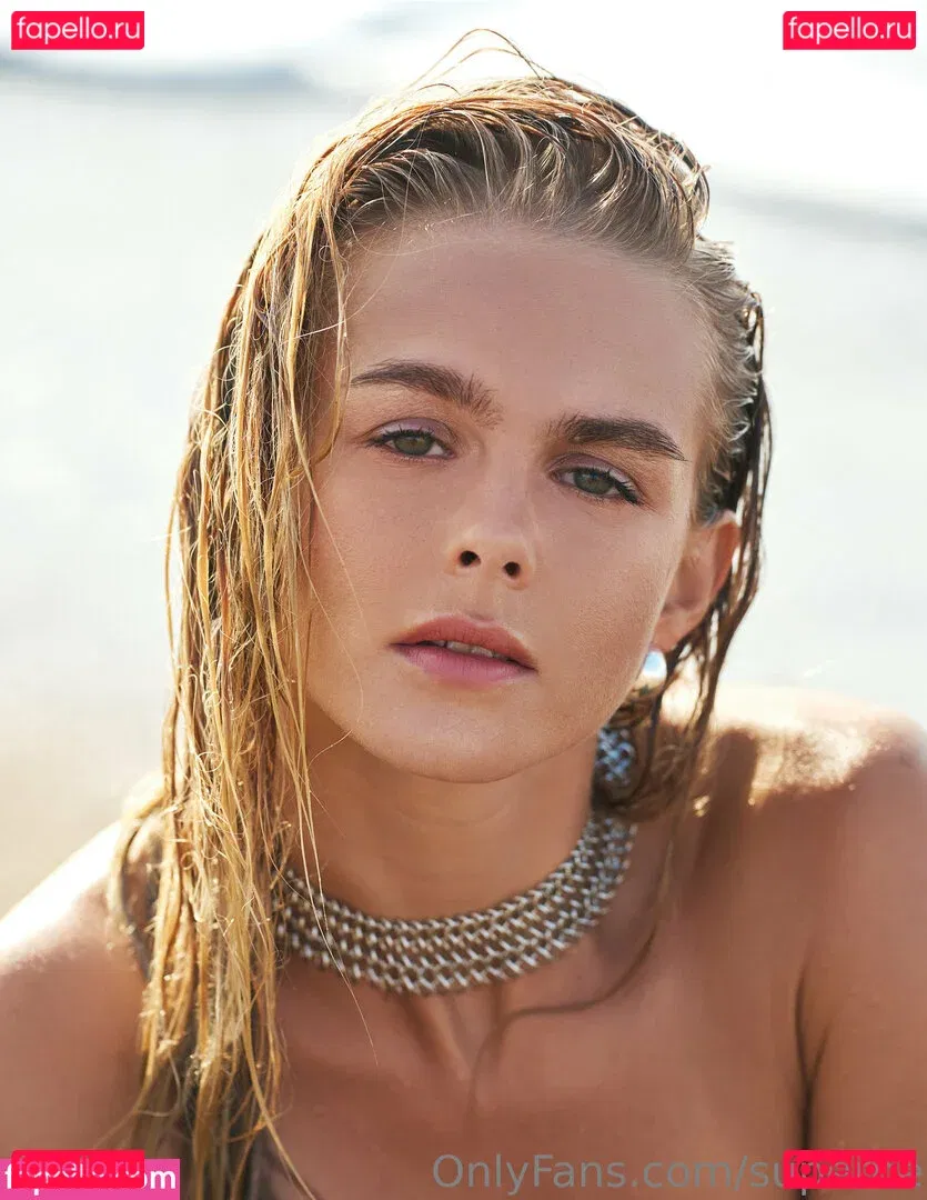 Superbe Onlyfans Photo Gallery 