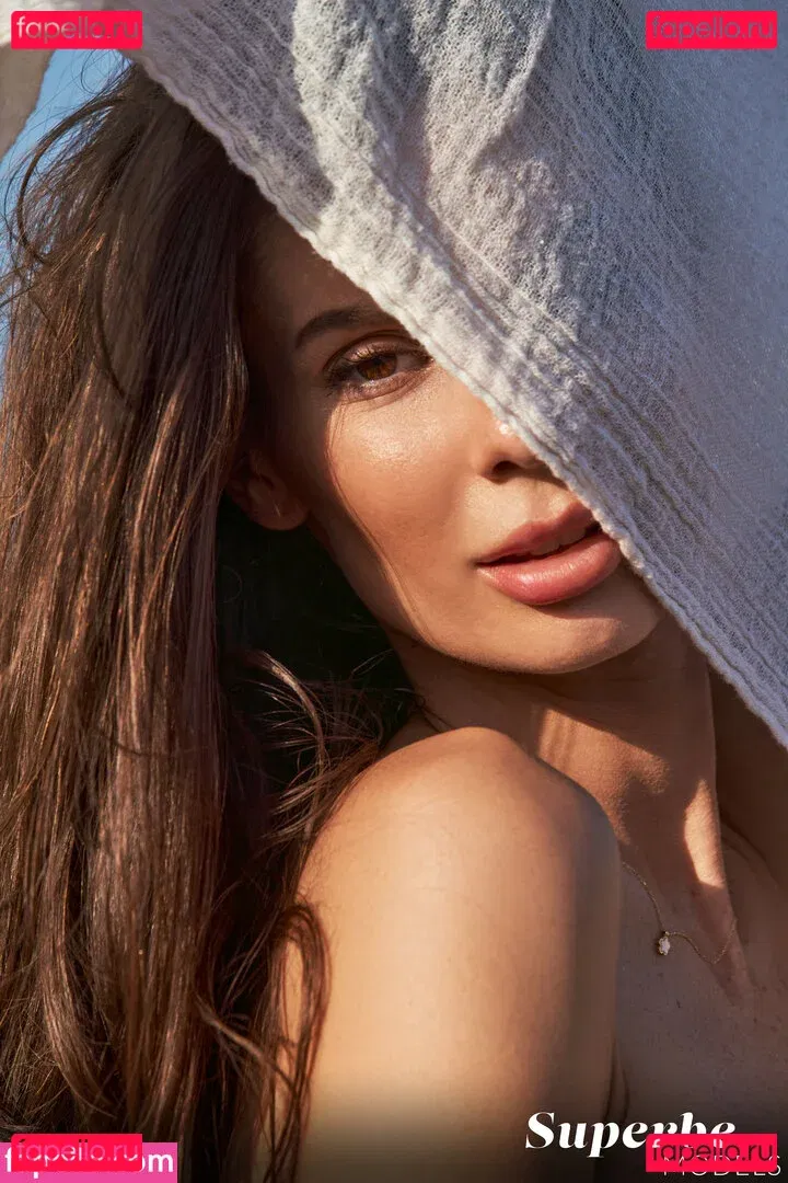 Superbe Onlyfans Photo Gallery 