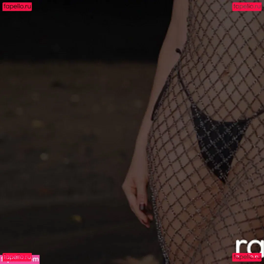 Superbe Onlyfans Photo Gallery 