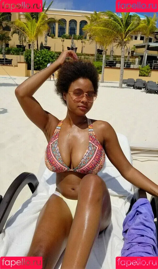 Bush Baby Onlyfans Photo Gallery 