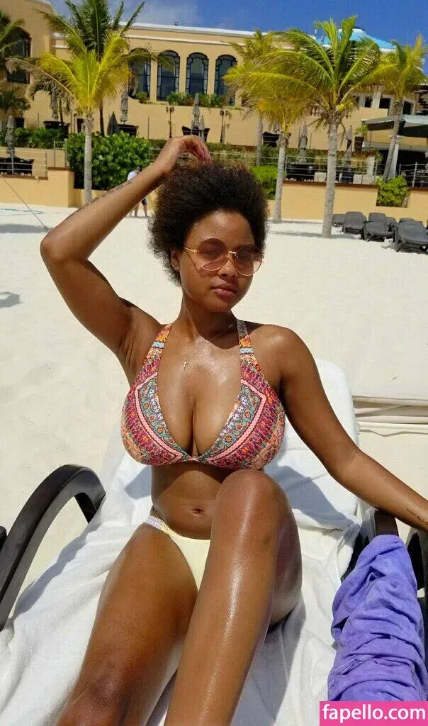 Bush Baby Onlyfans Photo Gallery 