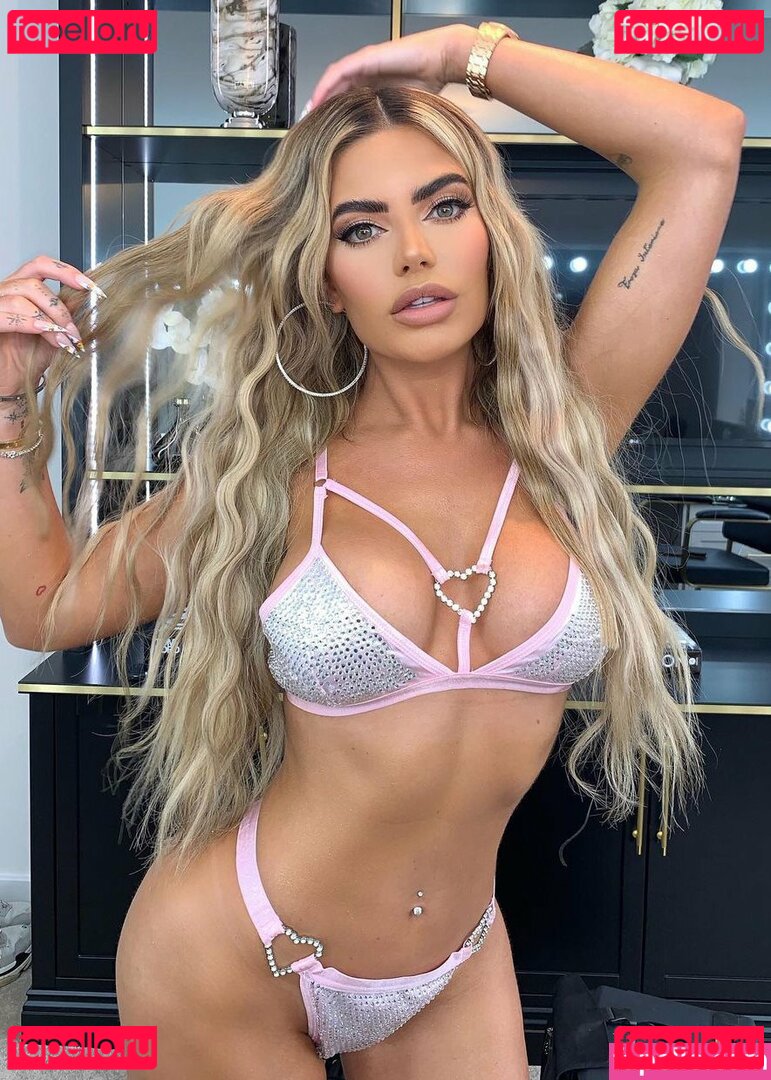 Megan Barton Onlyfans Photo Gallery 