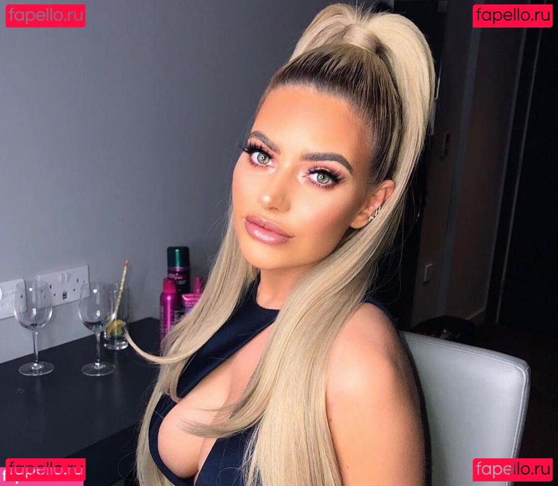 Megan Barton Onlyfans Photo Gallery 