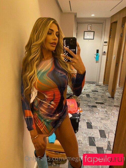 Megan Barton Nude Onlyfans Photo 34