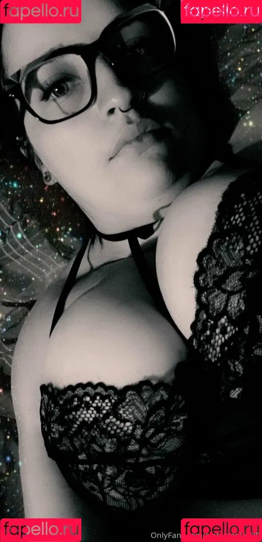 sinnfulapple420 Onlyfans Photo Gallery 