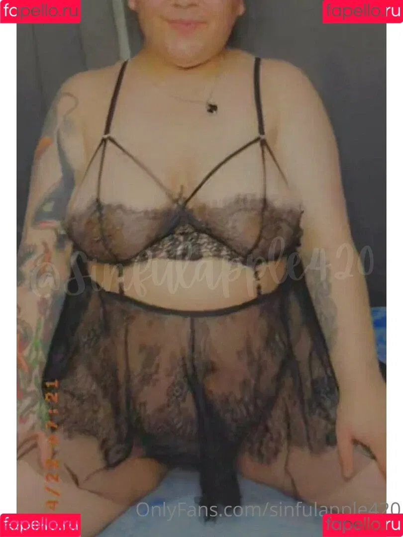 sinnfulapple420 Onlyfans Photo Gallery 