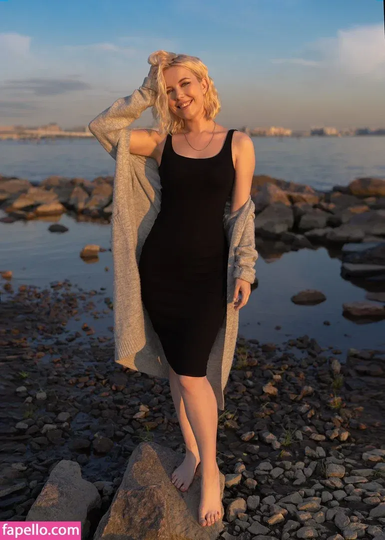 Helen Stifler Onlyfans Photo Gallery 