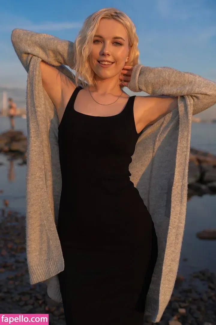 Helen Stifler Onlyfans Photo Gallery 