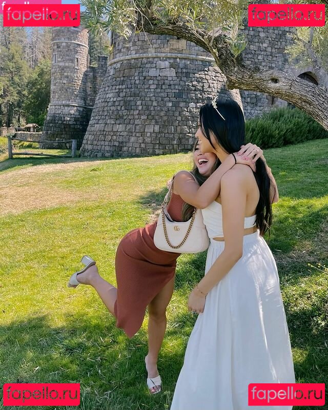 Megkogawa / megkogawa_ Onlyfans Photo Gallery 