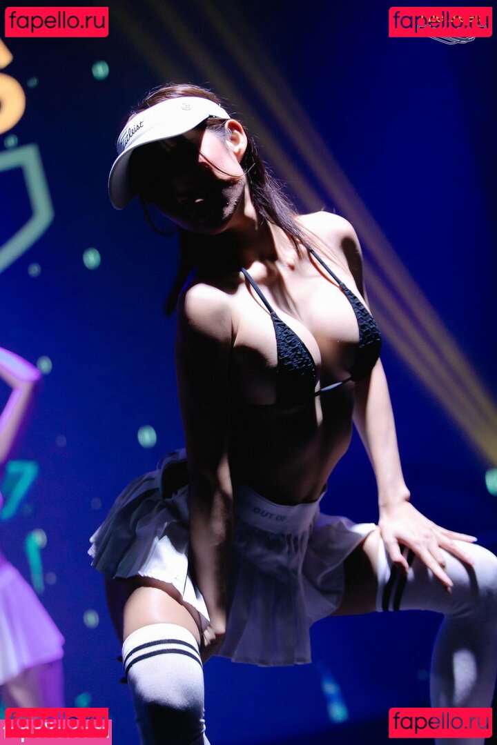 Tharinton Donmuenstri / nimtharintonx Onlyfans Photo Gallery 