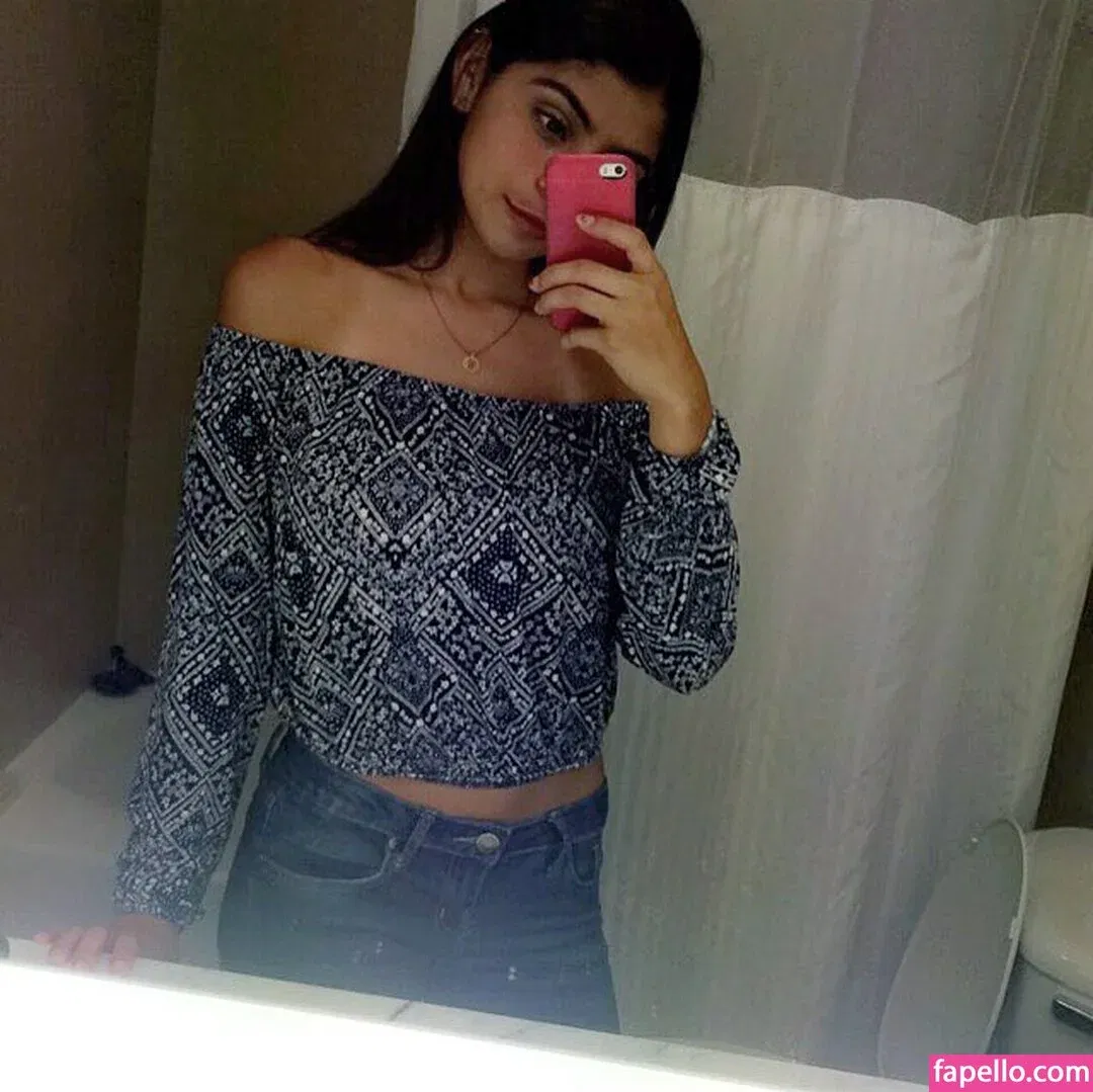 Antoenella Onlyfans Photo Gallery 