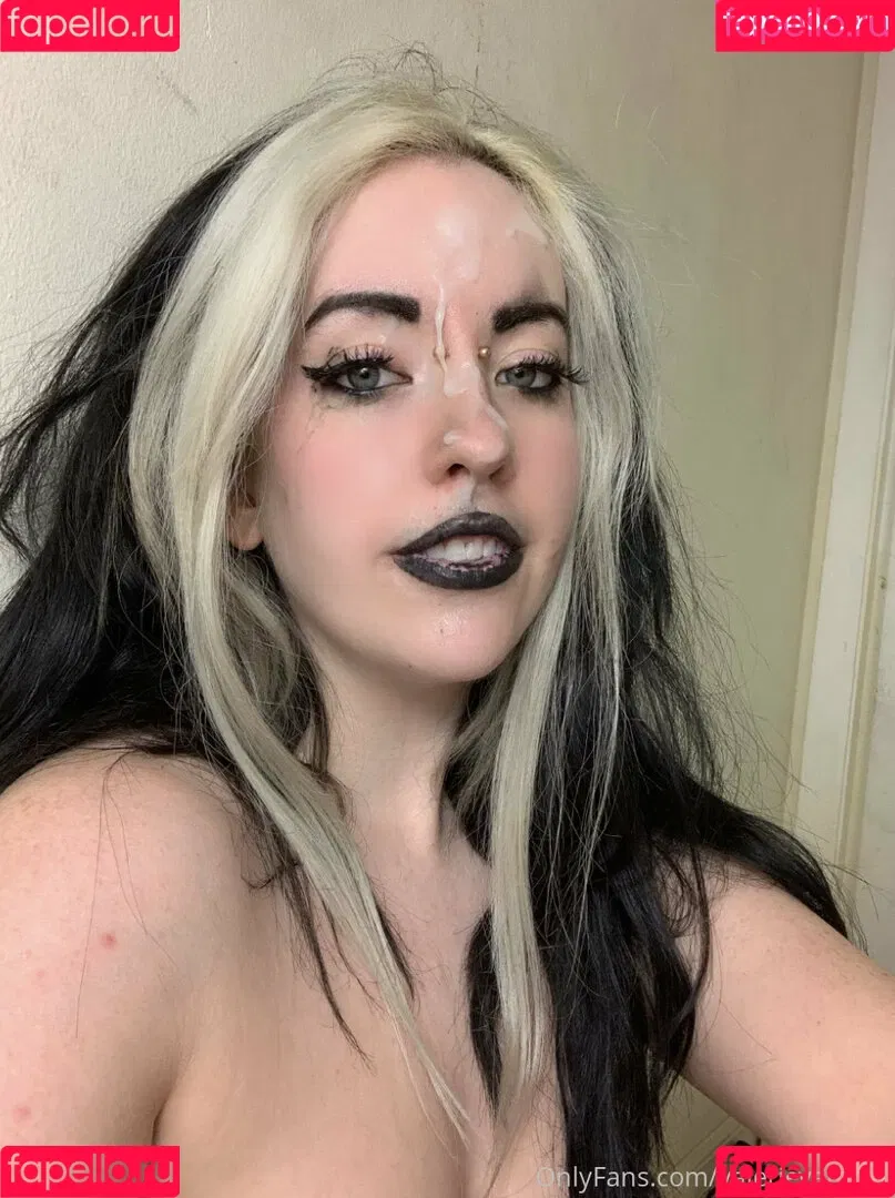 ValerieVampyr Onlyfans Photo Gallery 