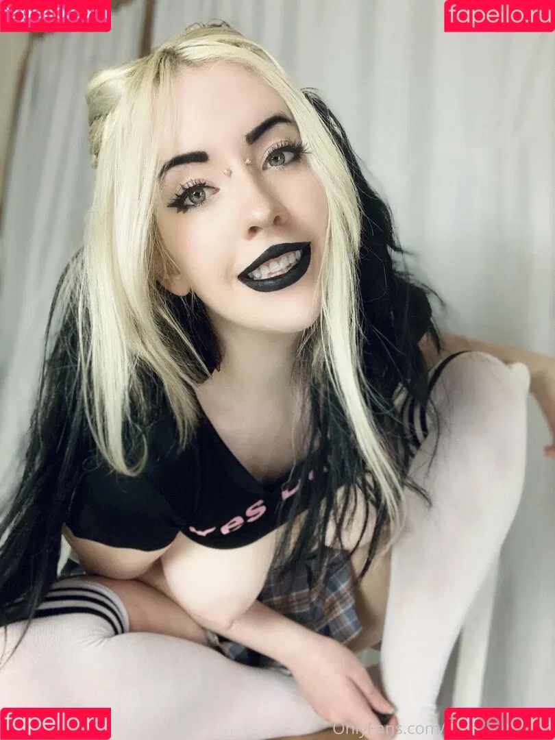 ValerieVampyr Onlyfans Photo Gallery 