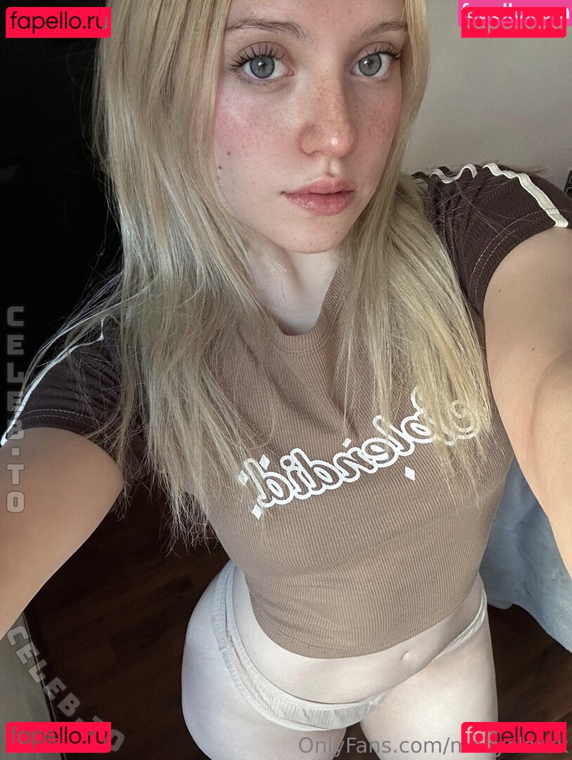 Molly Clark / mahtan_ / mollyclarkxo Onlyfans Photo Gallery 