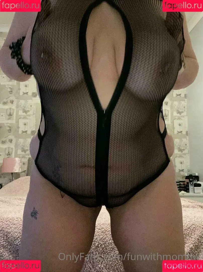 funwithmommy Onlyfans Photo Gallery 