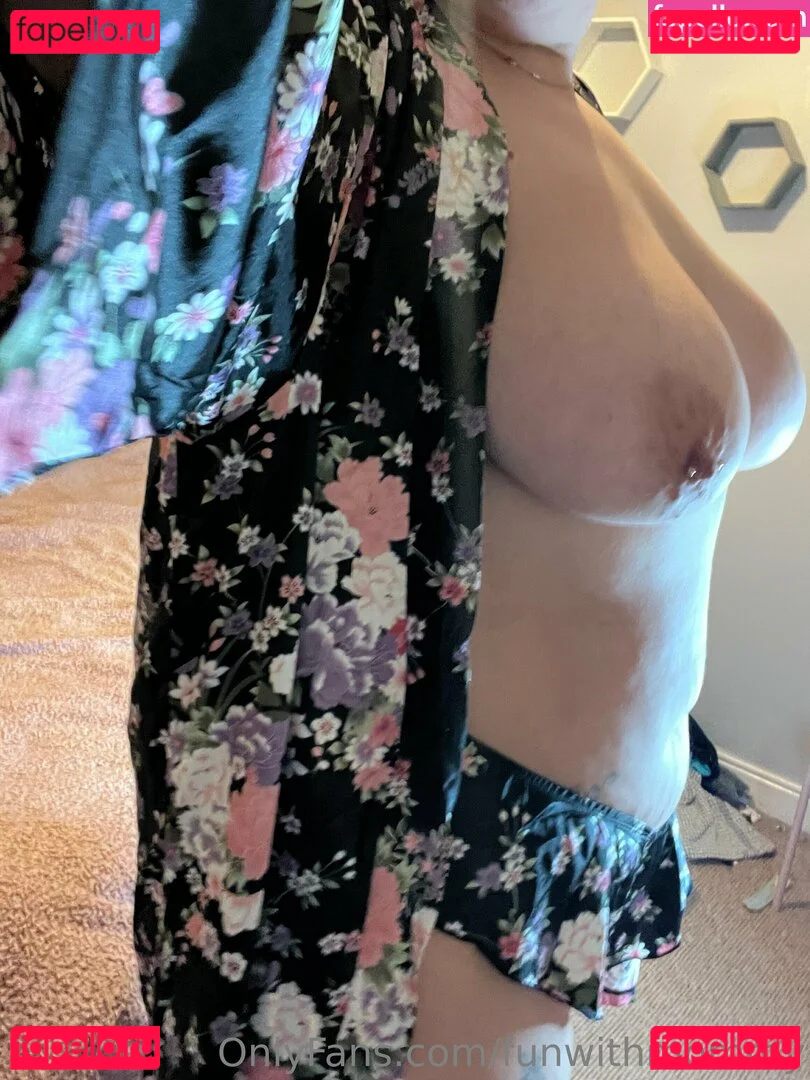 funwithmommy Onlyfans Photo Gallery 