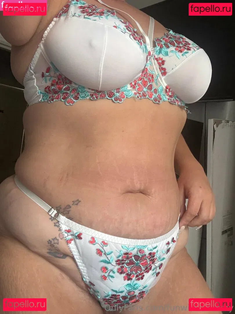 funwithmommy Onlyfans Photo Gallery 