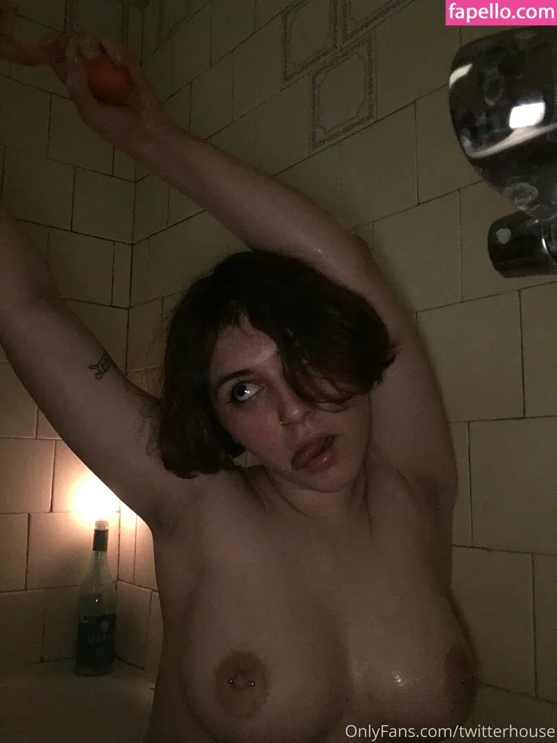 twitterhouse Onlyfans Photo Gallery 