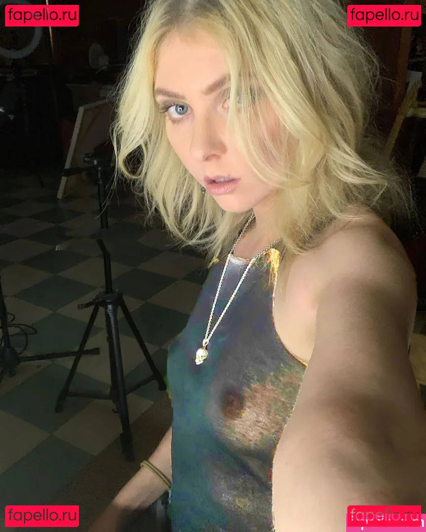 Taylor Momsen Onlyfans Photo Gallery 