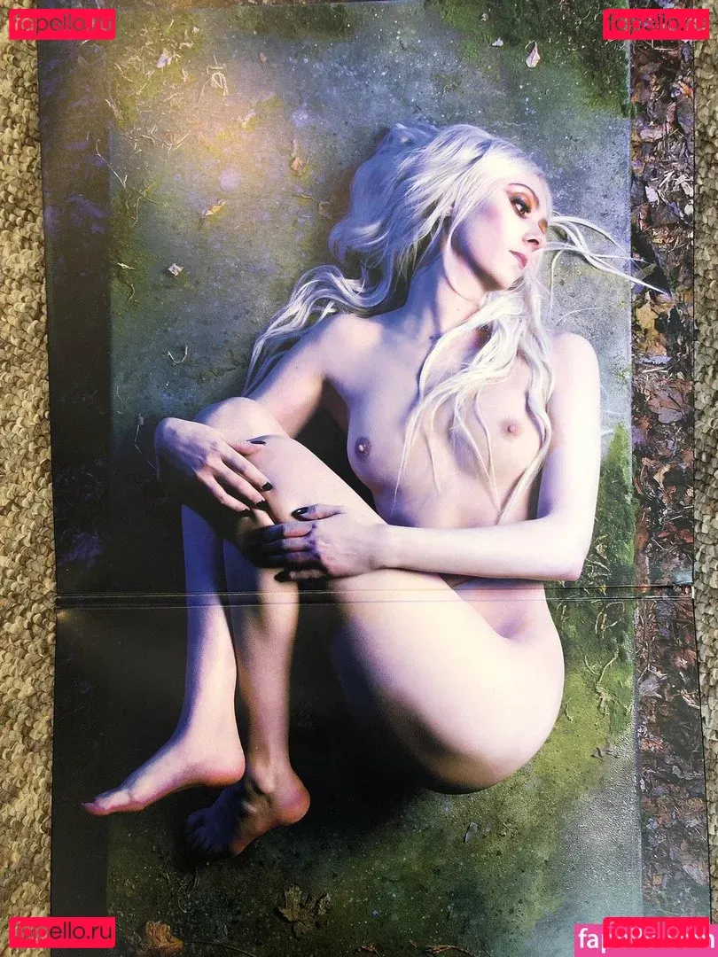 Taylor Momsen Onlyfans Photo Gallery 