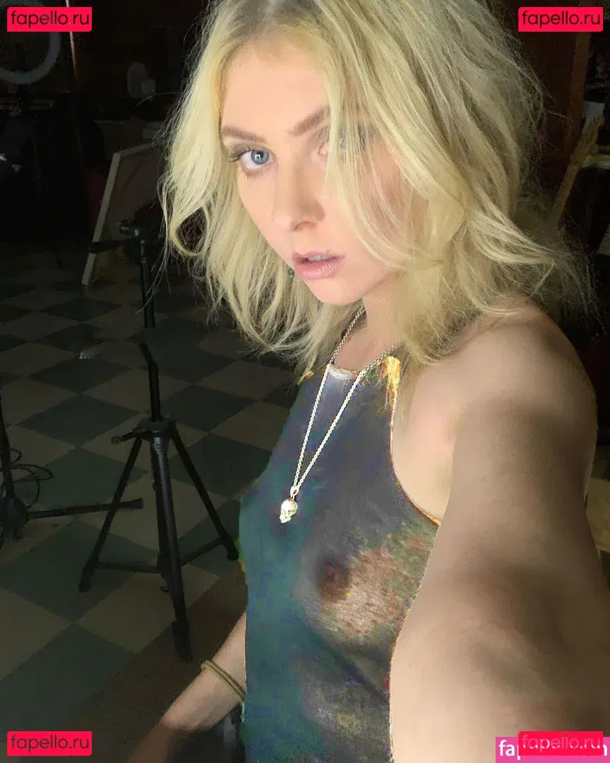 Taylor Momsen Onlyfans Photo Gallery 