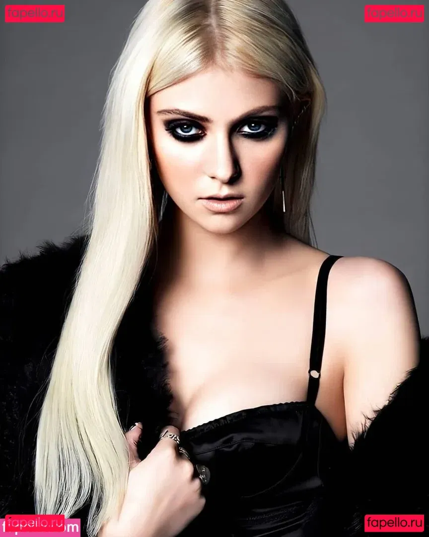 Taylor Momsen Onlyfans Photo Gallery 