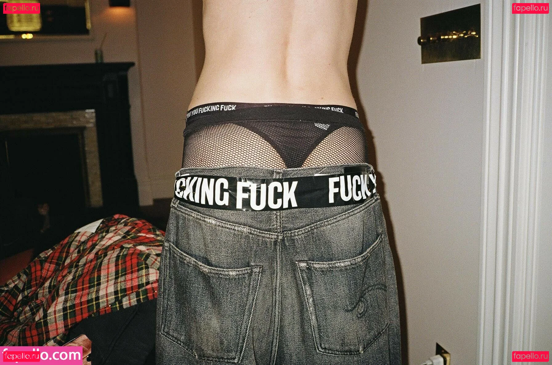 Taylor Momsen Onlyfans Photo Gallery 