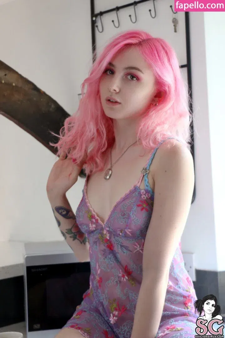 birdie Onlyfans Photo Gallery 