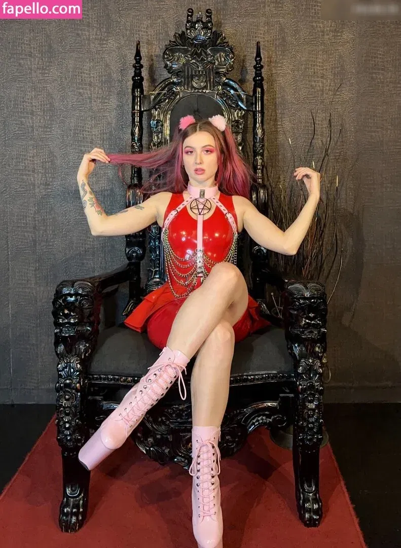 birdie Onlyfans Photo Gallery 