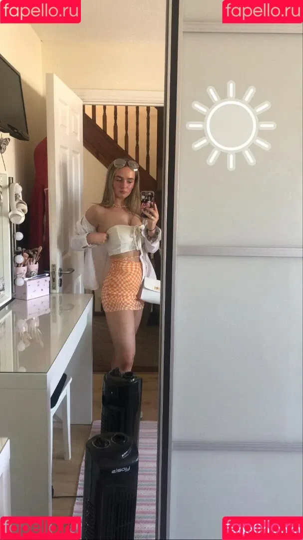 Aiobhin Onlyfans Photo Gallery 