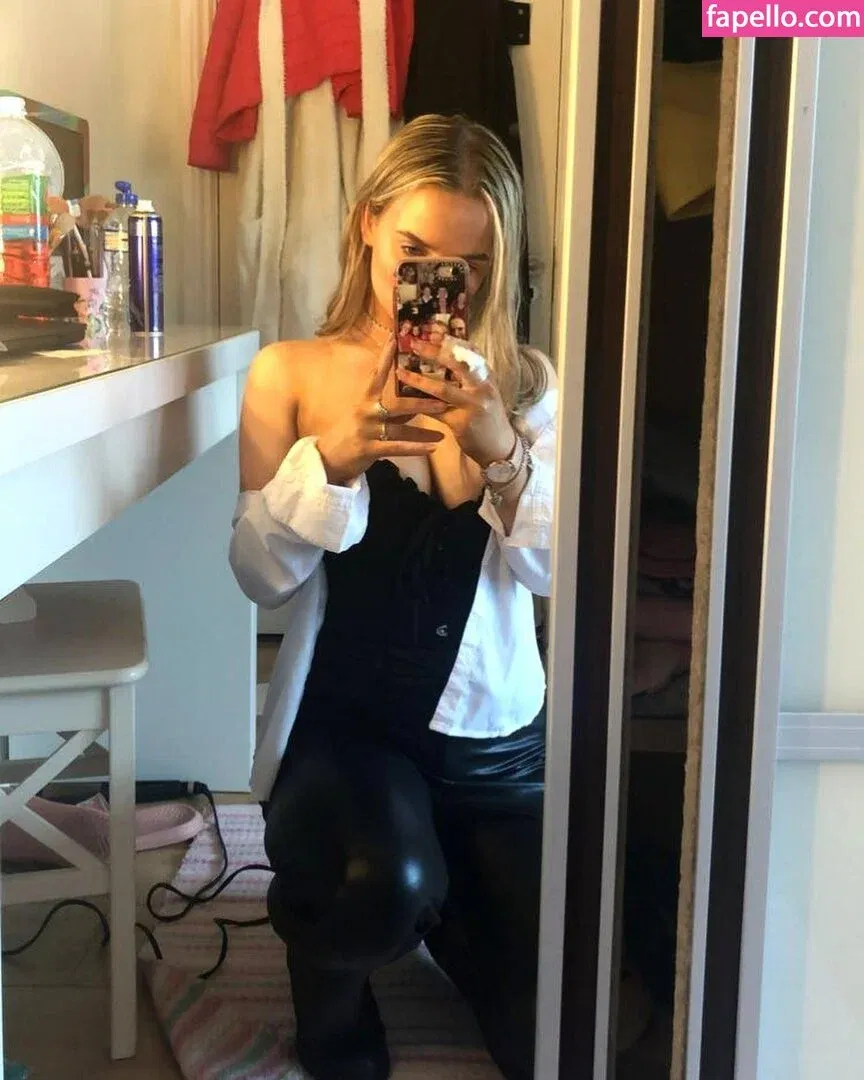 Aiobhin Onlyfans Photo Gallery 