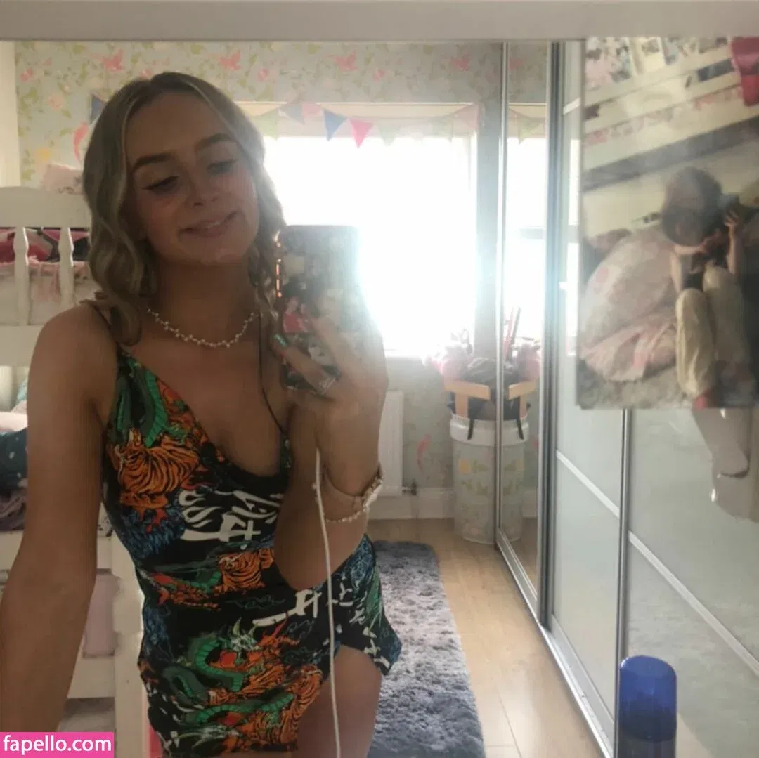 Aiobhin Onlyfans Photo Gallery 