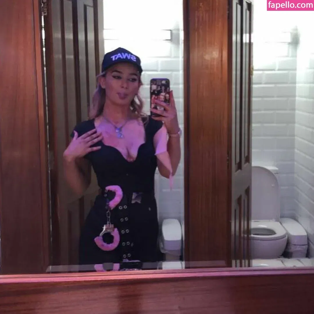 Aiobhin Onlyfans Photo Gallery 