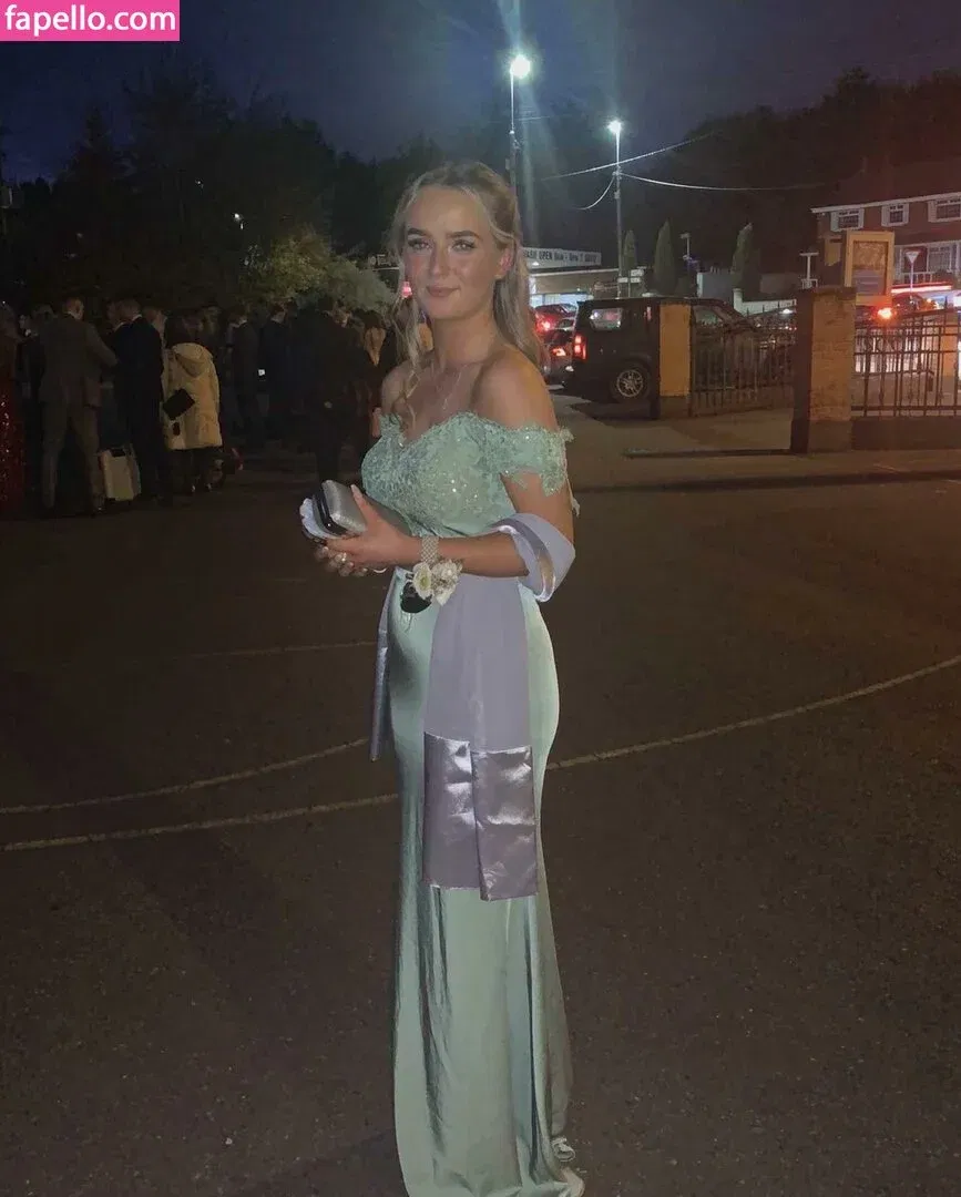 Aiobhin Onlyfans Photo Gallery 