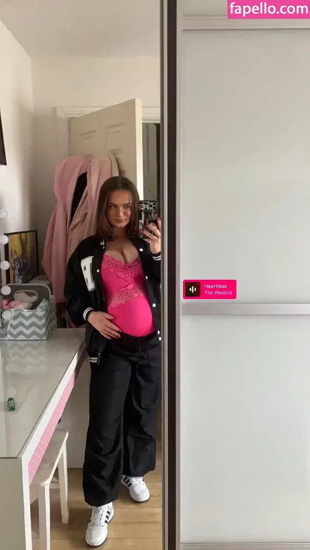 Aiobhin Onlyfans Photo Gallery 