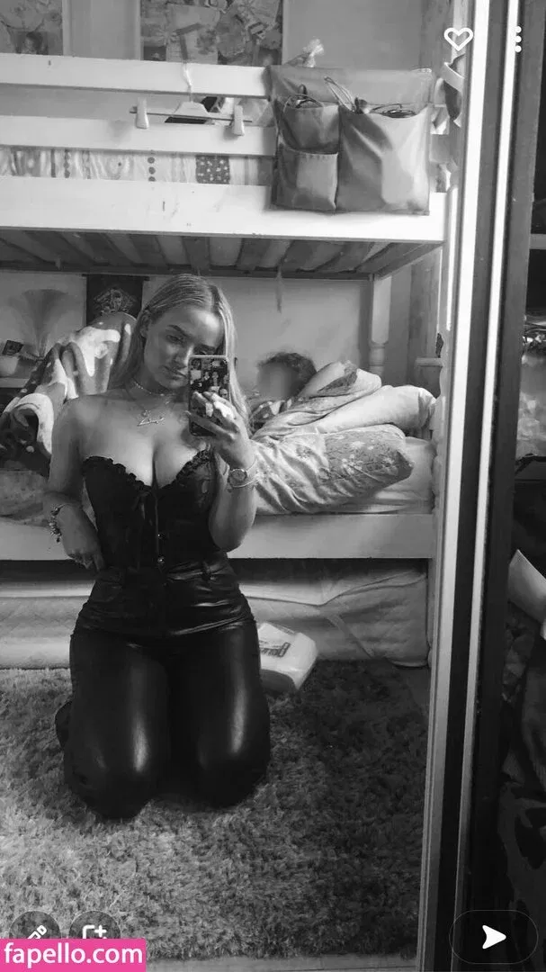 Aiobhin Onlyfans Photo Gallery 