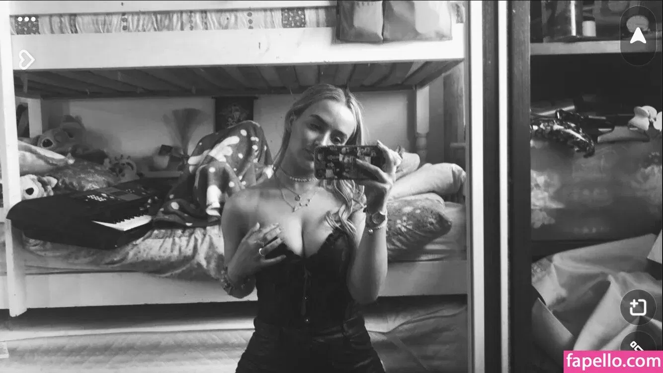 Aiobhin Onlyfans Photo Gallery 