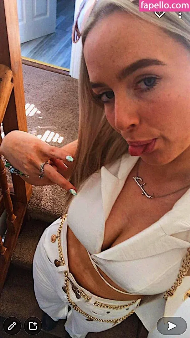 Aiobhin Onlyfans Photo Gallery 