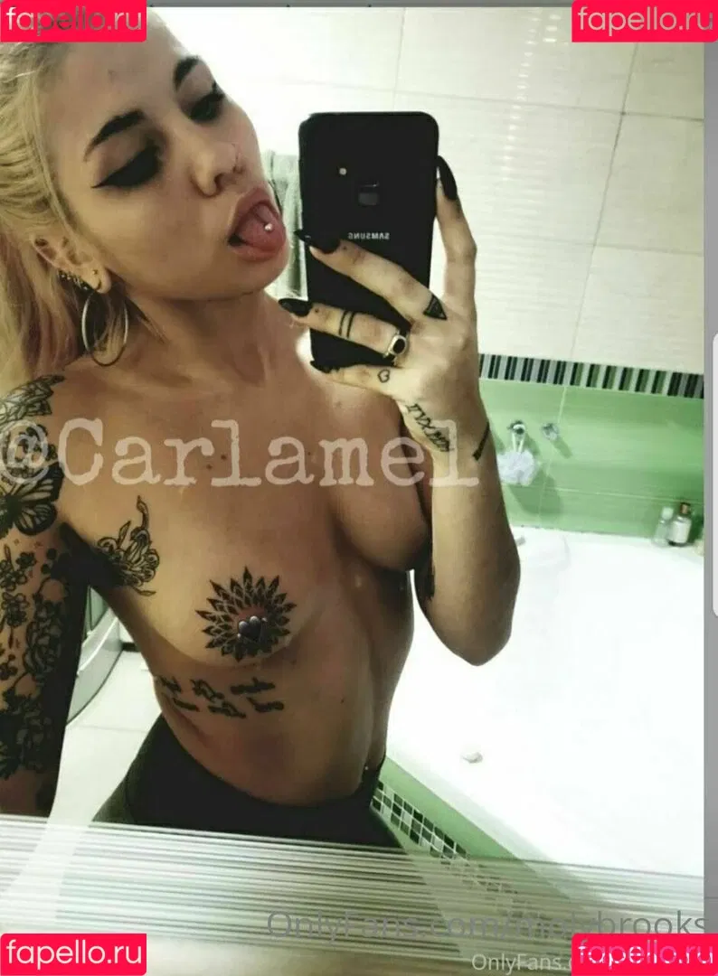 molybrooks Onlyfans Photo Gallery 