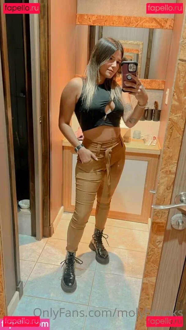 molybrooks Onlyfans Photo Gallery 