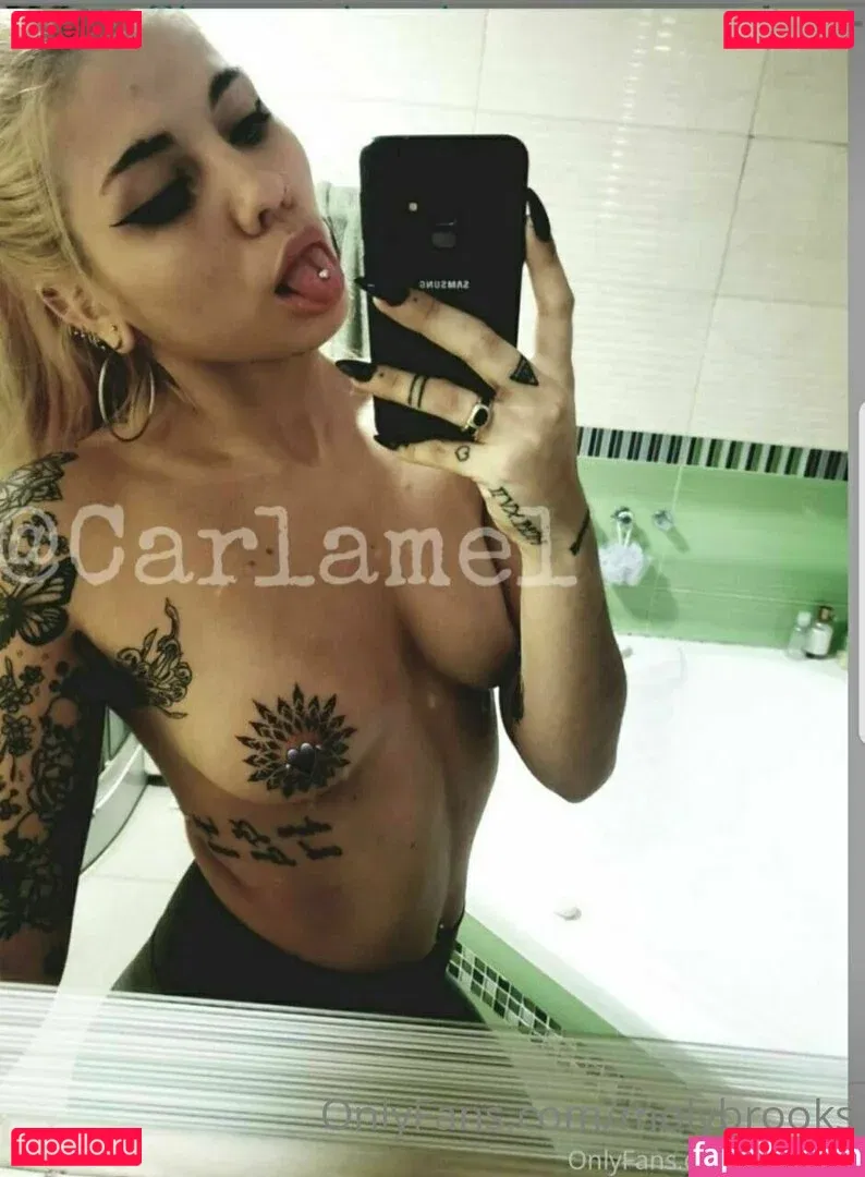 molybrooks Onlyfans Photo Gallery 