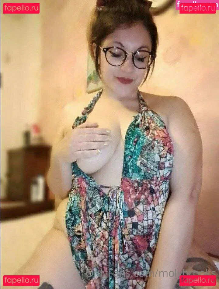 molybrooks Onlyfans Photo Gallery 