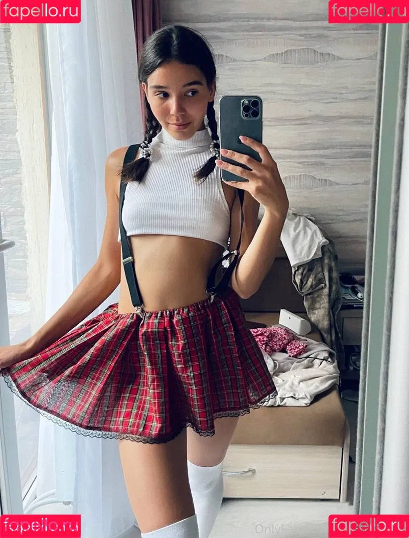 lolasweetxo Onlyfans Photo Gallery 
