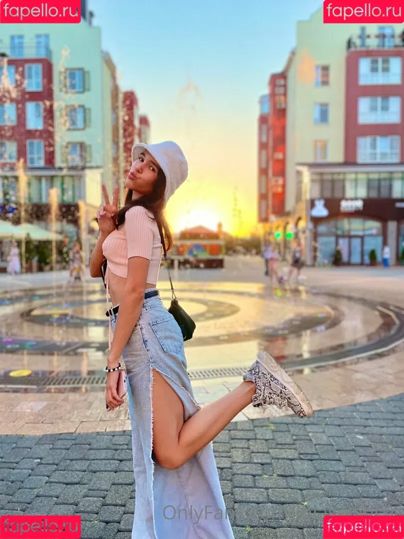 lolasweetxo Onlyfans Photo Gallery 